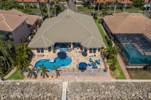 1009 3rd St E, Palmetto, FL 34221