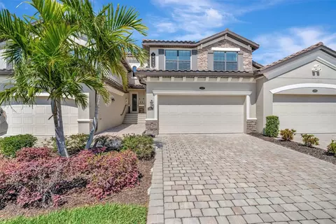 18113 Gawthrop Dr #103, Bradenton, FL 34211