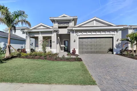 17907 Palmiste Dr, Bradenton, FL 34202
