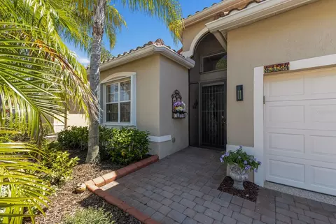 4134 63rd Ter E, Sarasota, FL 34243