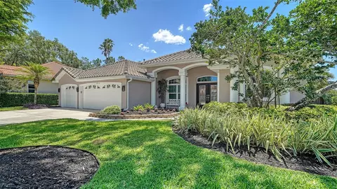 4912 Old Oakleaf Dr, Sarasota, FL 34233