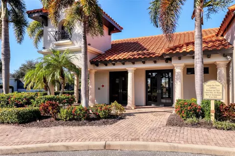 6211 Legends Blvd, Bradenton, FL 34210