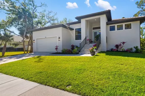 1608 Landfall Dr, Nokomis, FL 34275