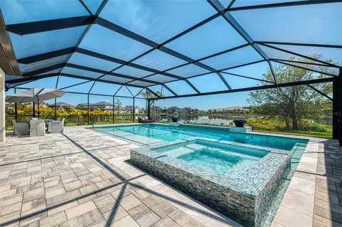 9487 Tequila Sunrise Dr, Sarasota, FL 34241