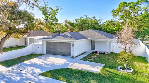 1422 19th St, Sarasota, FL 34234