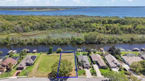 6136 Landings Blvd, Lady Lake, FL 32159