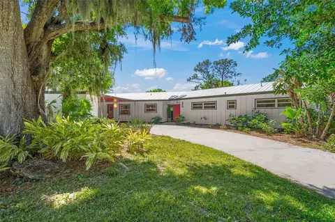 2920 Pony Ln, Sarasota, FL 34232