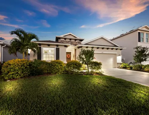 2259 Midnight Pearl Dr, Sarasota, FL 34240