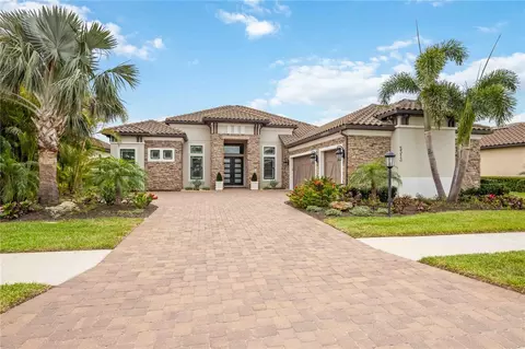 5313 Greenbrook Dr, Sarasota, FL 34238
