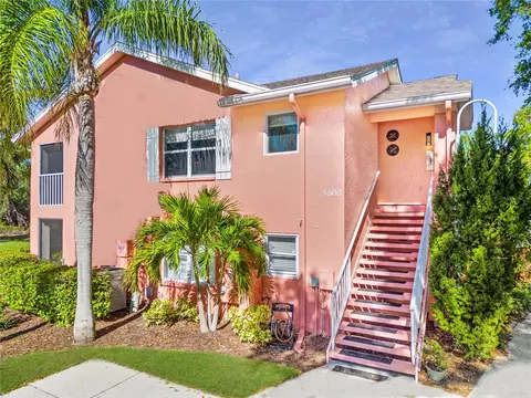 5500 Longwood Run Blvd #201, Sarasota, FL 34243