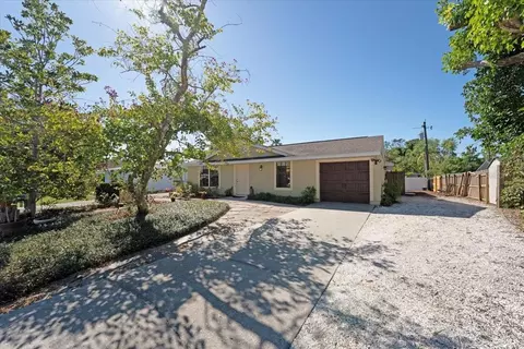 2316 Bradford St, Sarasota, FL 34231