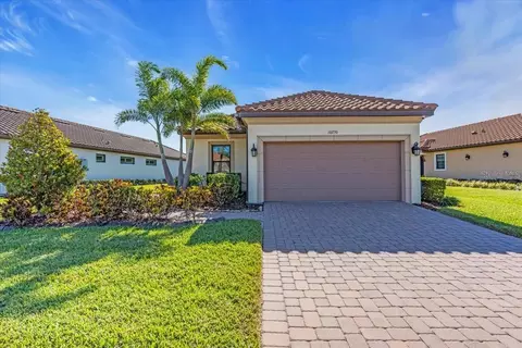10230 Highland Park Pl, Palmetto, FL 34221