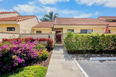 5366 Huntingwood Ct #14, Sarasota, FL 34235