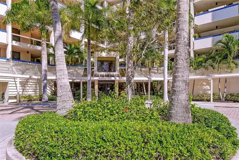 2020 Harbourside Dr #454, Longboat Key, FL 34228
