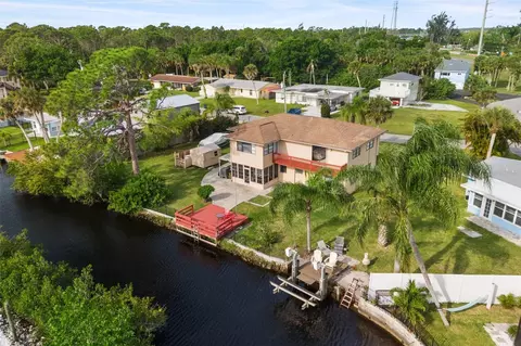 107 Myakka Dr, Venice, FL 34293
