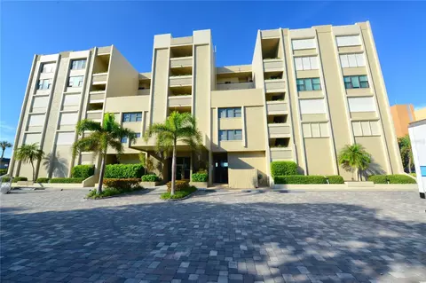 2675 Gulf Of Mexico Dr #403, Longboat Key, FL 34228