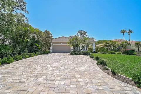 Exterior - 13 Bayhead Ln, Osprey, FL 34229 photo 12 of 15