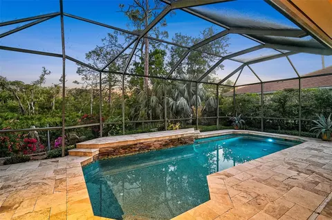 Exterior - 13 Bayhead Ln, Osprey, FL 34229 photo 2 of 15