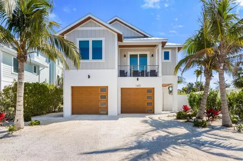 140 Crescent Dr, Anna Maria, FL 34216
