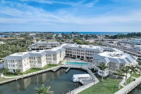 5325 Marina Dr #423, Holmes Beach, FL 34217
