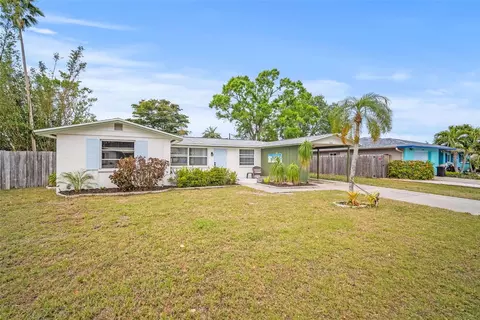 2620 White Sands Dr, Sarasota, FL 34231