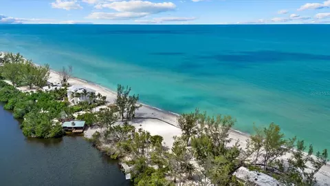 8440 Sanderling Rd, Sarasota, FL 34242