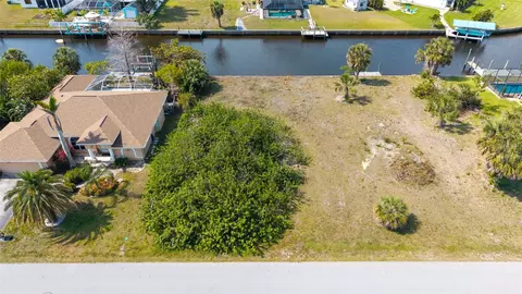 17117 Canary Ln, Port Charlotte, FL 33948