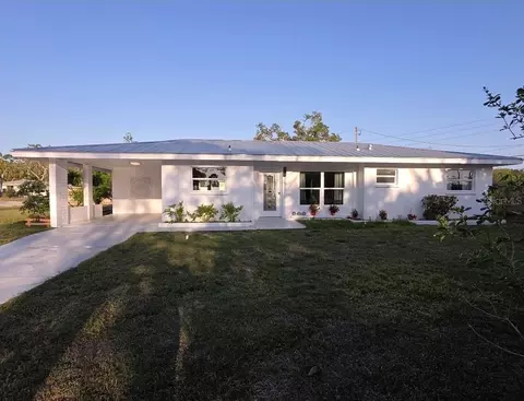 1750 Gold Ave, Sarasota, FL 34235