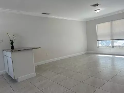 Living - 110 Pine Ave, Osprey, FL 34229 photo 2 of 2