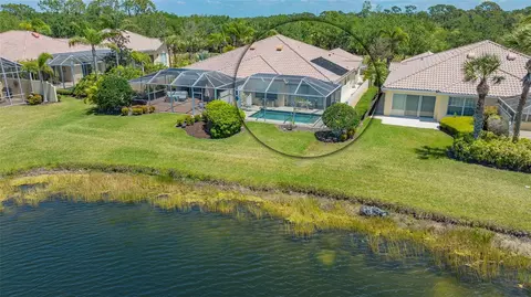 7664 Camminare Dr, Sarasota, FL 34238