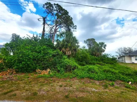 Prosch Circle, North Port, FL 34288