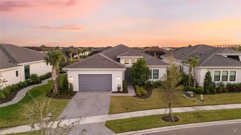 4711 Cedron Ct, Sarasota, FL 34240