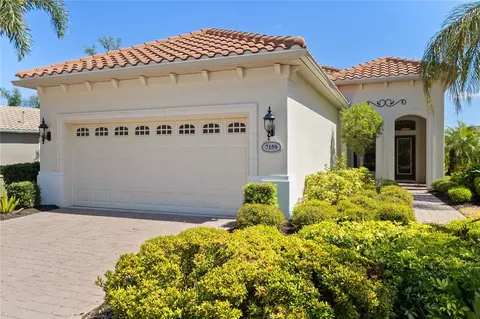 7159 Westhill Ct, Lakewood Ranch, FL 34202