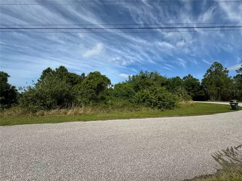 Evinrude Avenue, North Port, FL 34291