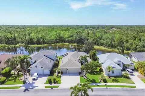 7816 Ashley Cir, University Park, FL 34201