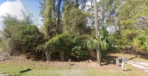 126 Beacon Light Rd, Oak Hill, FL 32759