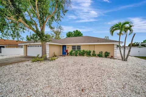 5307 1st Avenue Dr NW, Bradenton, FL 34209