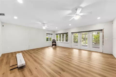 Living - 2305 Riverview Blvd, Bradenton, FL 34205 photo 8 of 10