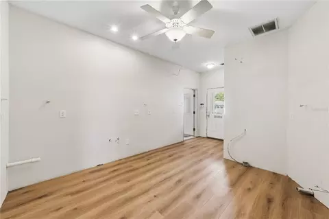 Entry Way - 2305 Riverview Blvd, Bradenton, FL 34205 photo 1 of 3