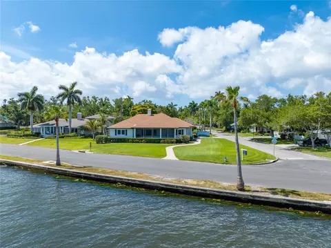 2305 Riverview Blvd, Bradenton, FL 34205