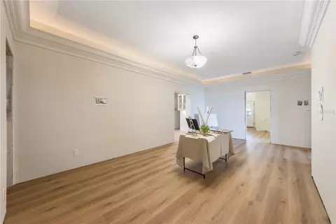 Living - 2305 Riverview Blvd, Bradenton, FL 34205 photo 5 of 10