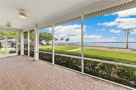 Exterior - 2305 Riverview Blvd, Bradenton, FL 34205 photo 5 of 12