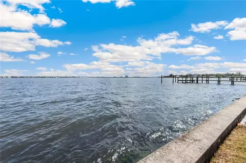 View/Area - 2305 Riverview Blvd, Bradenton, FL 34205 photo 3 of 10