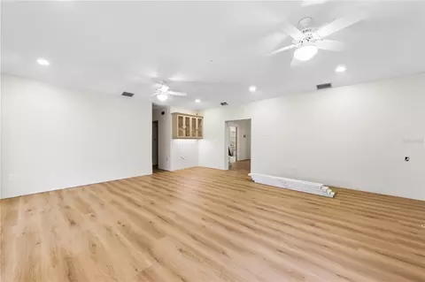 Living - 2305 Riverview Blvd, Bradenton, FL 34205 photo 10 of 10