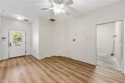 Entry Way - 2305 Riverview Blvd, Bradenton, FL 34205 photo 2 of 3
