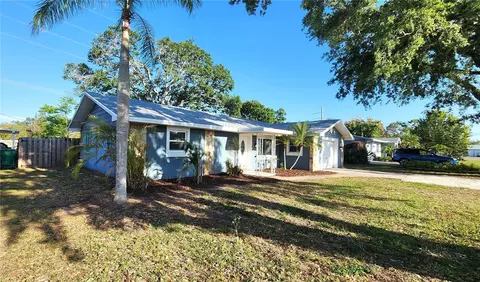 8731 Peggy Ave, Sarasota, FL 34231