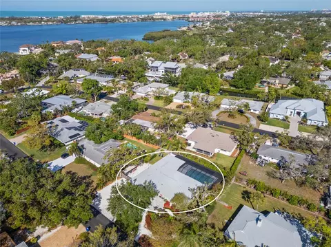 1841 Cockleshell Dr, Sarasota, FL 34231