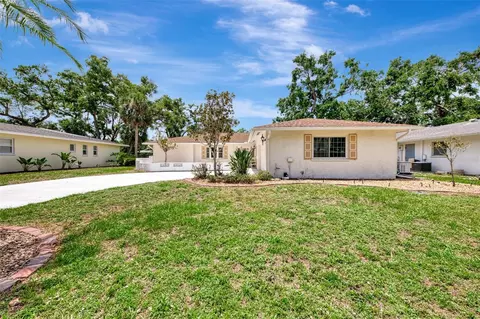 2924 Valley Forge St, Sarasota, FL 34231