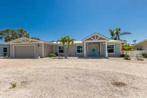 509 77th St, Holmes Beach, FL 34217