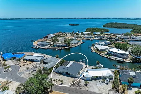 10003 Sandpiper Rd E, Bradenton, FL 34209